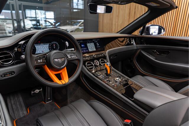 Bentley CONTINENTAL GTC V8 Hybrid Black Edition 4.0 V8 Hybrid 22 Inch