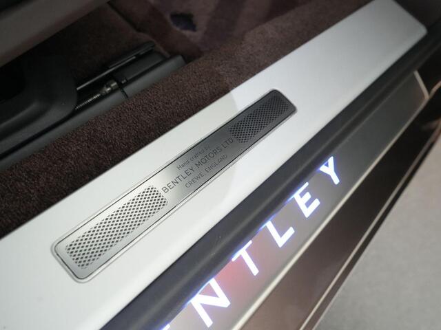 Bentley CONTINENTAL GT 4.0 V8 550pk |Blackline|B&O|Mulliner Driving|Adaptive cruise|Rotating Display|Carbon|Massage