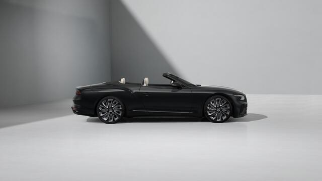Bentley CONTINENTAL GTC Mulliner V8 Hybrid MY2027 | Coming soon