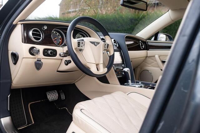Bentley Flying Spur 4.0 V8