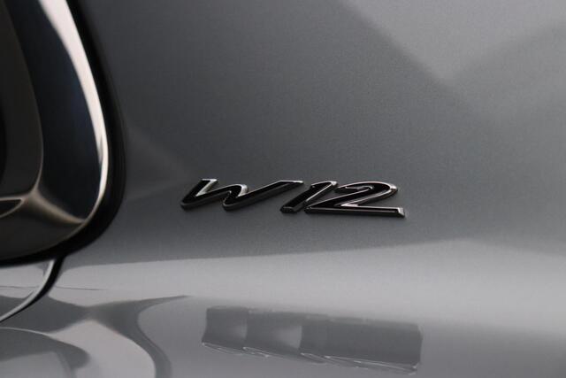 Bentley Flying Spur 6.0 W12 | LEDER | SCHUIFDAK | KERAMISCH | NAIM SOUNDSYSTEM | ENTERTAINMENT ACHTERIN | STOELVERKOELING/VERWARMING | MASSAGE | CAMERA | AIRCO | CRUISE | NAVI |