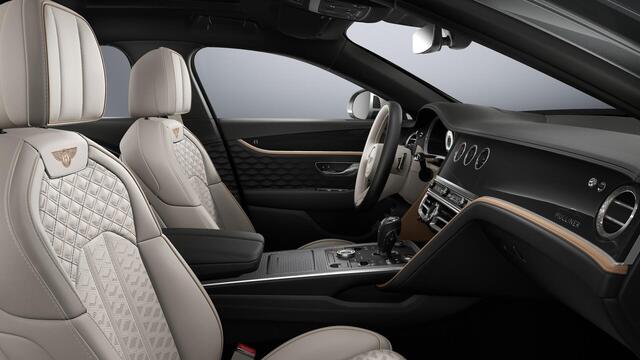 Bentley Flying Spur 4.0 V8 Hybrid Mulliner |NAIM|MULLINER BESPOKE INTERIOR