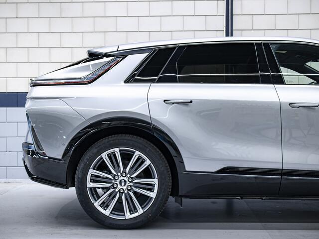 Cadillac LYRIQ Sport 600 EV / Juniper Interior