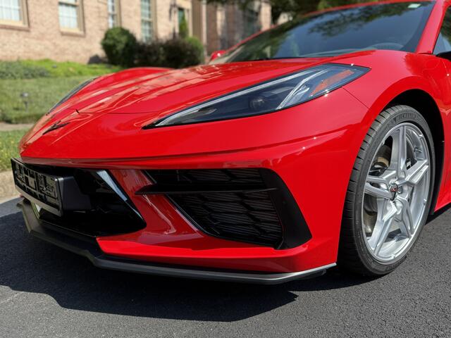 Chevrolet CORVETTE C8 6.2 V8 Stingray Coupe LT2 Z51 497PK