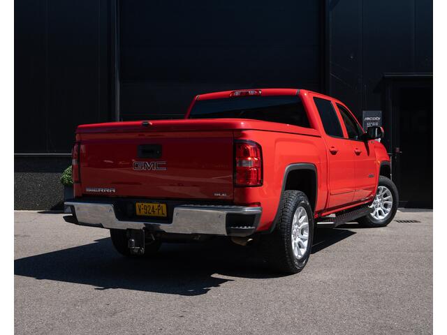 Chevrolet G.M.C Sierra 5.3 L 4X4 V8 | LPG G3 Prins | NAP | Automaat | Camera | Stoelverwarming | Hoog & Loog Giering | Climate | Cruise Control | Hill Hold