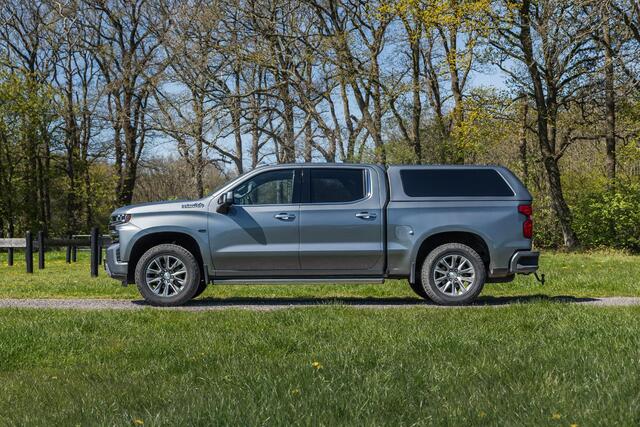 Chevrolet PICK UP Cheyenne high country 6.2V8 High Coutry