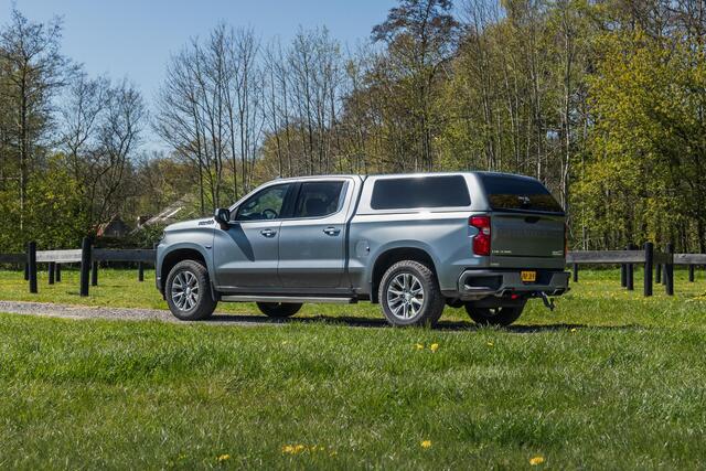 Chevrolet PICK UP Cheyenne high country 6.2V8 High Coutry