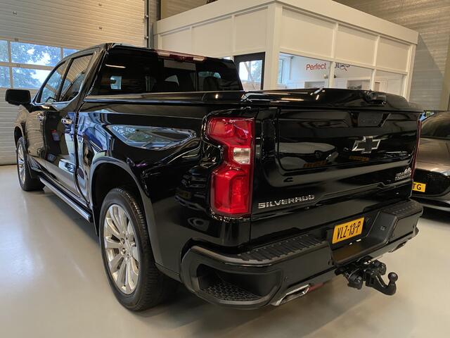 Chevrolet SILVERADO CHEVROLET High Country 6.2 V8 420 PK Schuif kanteldak, Navigatie, Laadbak cover, BPM VRIJ