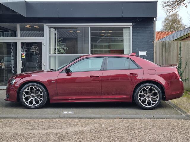 Chrysler 300C 3.6 V6 Bourgundy / LEDER / STOELVERW. / BEATS AUDIO / CLIMA /