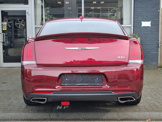 Chrysler 300C 3.6 V6 Bourgundy / LEDER / STOELVERW. / BEATS AUDIO / CLIMA /