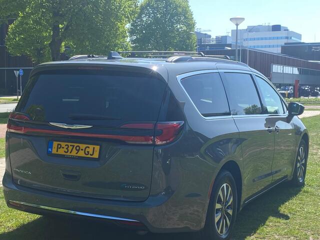 Chrysler GRAND VOYAGER Pacifica 3.6L HYBRID PHEV Touring