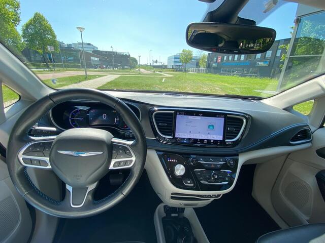 Chrysler GRAND VOYAGER Pacifica 3.6L HYBRID PHEV Touring