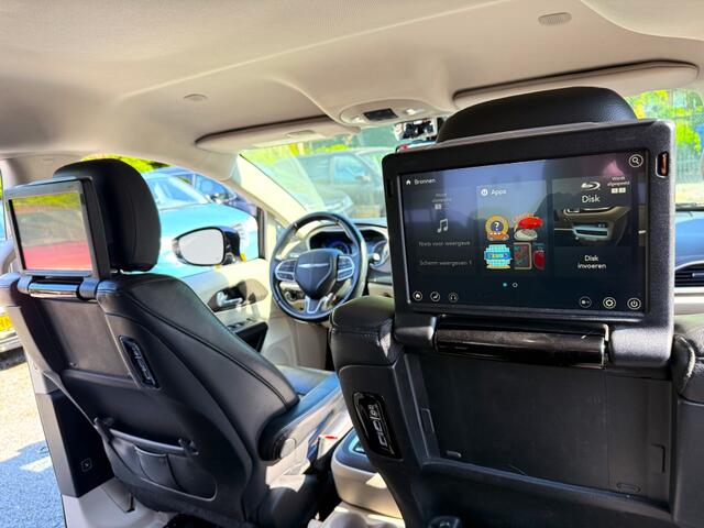 Chrysler GRAND VOYAGER 3.6 V6 LIMITED J.DAIMLER RT BLACK STOW&GO 3xTV/DVD/APPS