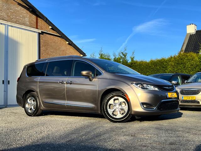 Chrysler GRAND VOYAGER 3.6 V6 LIMITED J.DAIMLER GOLD HYBRID TV/DVD/HDD/