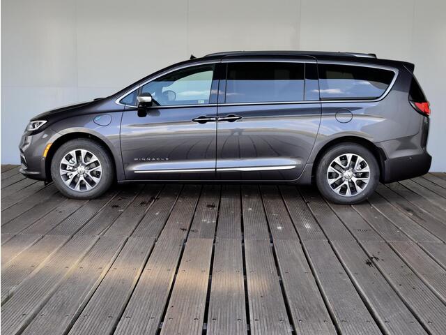 Chrysler PACIFICA PHEV 3.6 V6 Pinnacle | Panodak | 7 Persoons | TV schermen achter