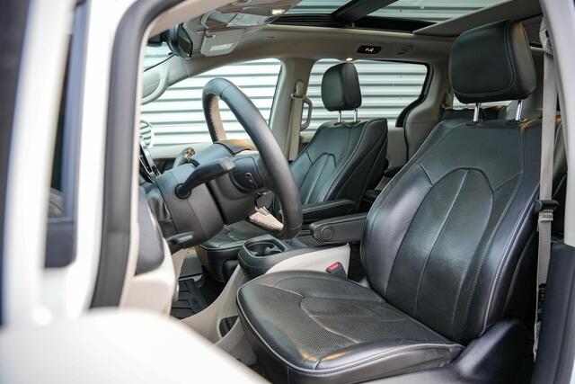Chrysler PACIFICA 3.6 V6 Hybrid Panodak 360 Camera Leer Stoelverw. Stoelventilatie 7 Persoons Cruise