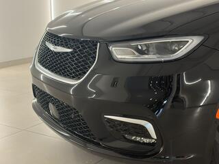 Chrysler PACIFICA