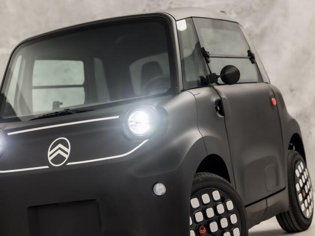 Citroen AMI Ami Dark Side Sport (PANORAMADAK, DIRECT LEVERBAAR, GETINT GLAS, LEDER, LED, NIEUWSTAAT)