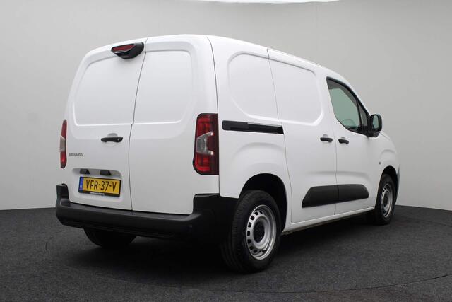 Citroen BERLINGO 1.6 BlueHDI Driver 2020 | Goed Onderhouden | 1e Eigenaar | Airco | Cruise Control | Navigatie | DAB Radio | Achteruitrij Camera | Carplay | Draadloze Telefoon Lader | Parkeersensoren | 2 Sleutels | Boekjes | Nationale Autopas