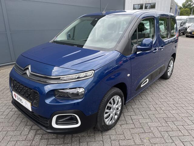 Citroen BERLINGO 130pk Shine (Camera - Trekhaak - Stoelverwarming - Parkeersensoren V+A - Automatische Airco - Navigatie - Dodehoekdetectie)