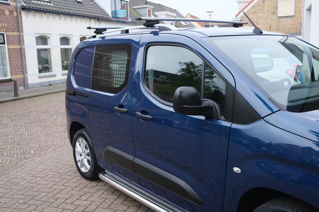 Citroen BERLINGO BlueHDI 130 Club Automaat-8 LM velgen | Roofrails | Trekhaak etc