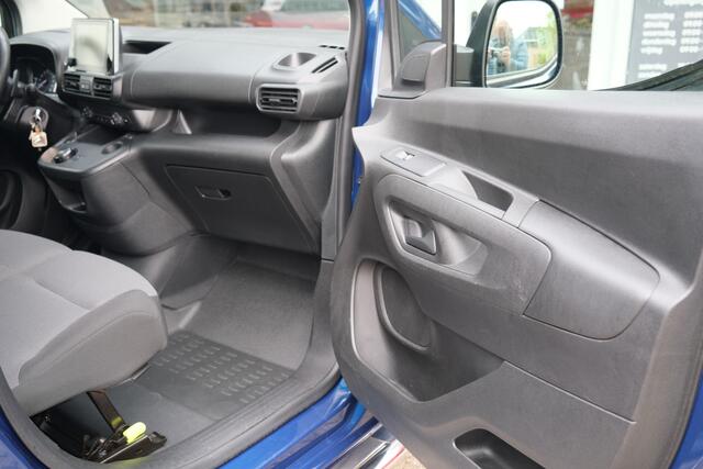 Citroen BERLINGO BlueHDI 130 Club Automaat-8 LM velgen | Roofrails | Trekhaak etc