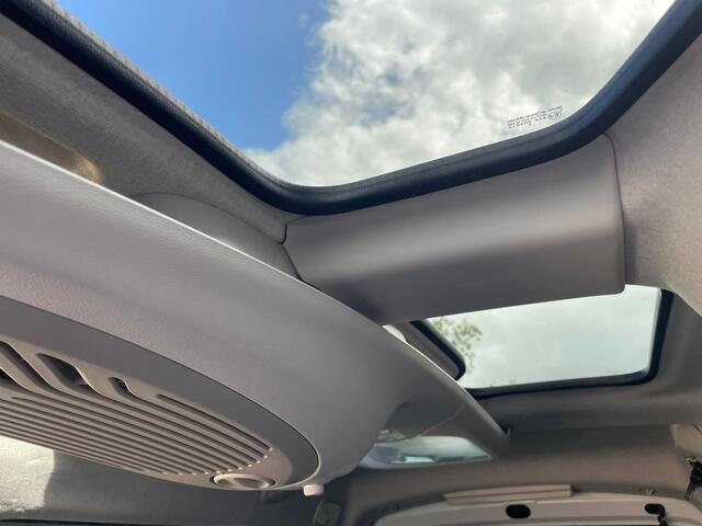 Citroen BERLINGO 1.6 schuifdeur links en rechts, Panorama/schuifdaken, Camera, Lederen bekleding, Trekhaak, enz, enz