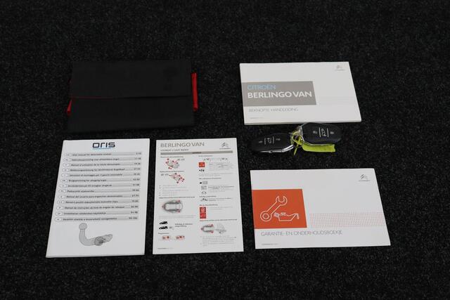 Citroen BERLINGO 1.5 BlueHDI Driver XL 2019 NAP | Carplay | Navigatie | Trekhaak | Automaat | Cruise control | Climate control | Head up | Lichtmetaal | Camera | Bluetooth | PDC | 3 zitplaatsen |