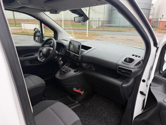 Citroen BERLINGO 1.5 BlueHDI Club AIRCO I TREKHAAK I 1e EIGENAAR I COMPLETE ONDERHOUDSHISTORIE I APPLE CARPLAY I