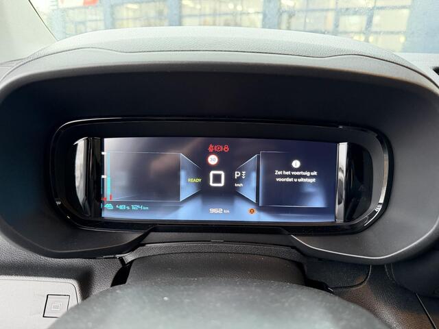 Citroen BERLINGO ë-Berlingo 136 L1 50 kWh | Automaat | 100% Elektrisch | 3 zits | Pack Look | Navigatie | Achteruitrijcamera | Lichtmetalen Velgen | Parkeersensoren | Dodehoekdetectie | DAB | Vloer + zijwand bekleding.