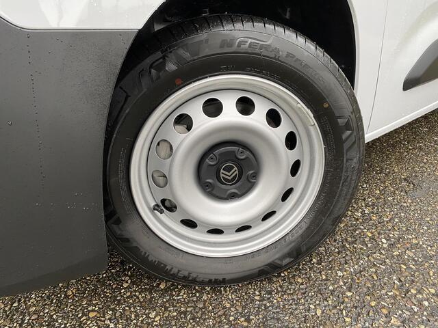 Citroen BERLINGO ë-Berlingo L2 50 kWh 136pk | ACTIE! | 8 jaar garantie | 0% financial lease | Apple Carplay | Android Auto | Multimedia | Achteruitrijcamera | Parkeersensoren achter | Digital cockpit | Stuurwielbediening | Bestuurdersstoel comfort | Armsteun | Warmtepomp 