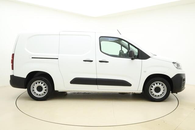 Citroen BERLINGO 1.5 BlueHDI Club XL Verlengd | Navigatie | Trekhaak | Camera | Betimmering | Cruise control | Weinig kilometers | Parkeersensoren achter | Bluetooth