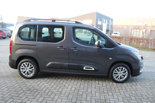 Citroen BERLINGO 1.2 PureTech Feel Airco-Cruise-DAB-Bluetooth-Parkeersensoren 29.000 Km !!