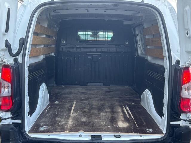 Citroen BERLINGO 1.5 BlueHDI Club XL | Apple Carplay | Parkeer Camera | Navi | Cruise