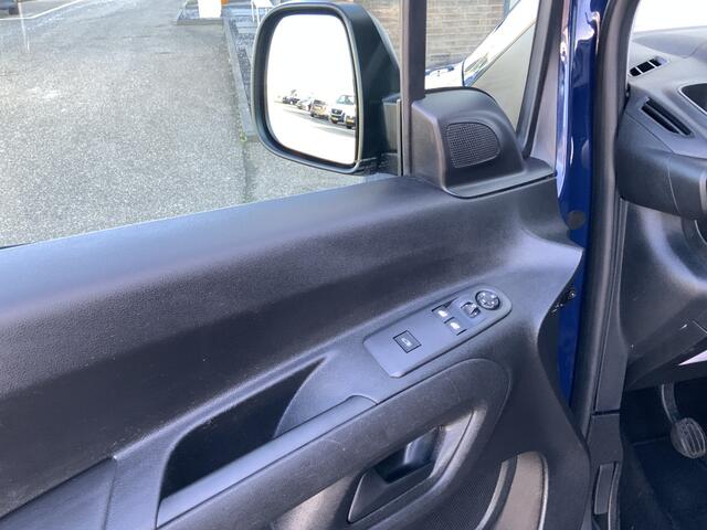 Citroen BERLINGO 1.5 BlueHDI Driver XL Airco Cruis Navi Side Bars Scherm Euro 6