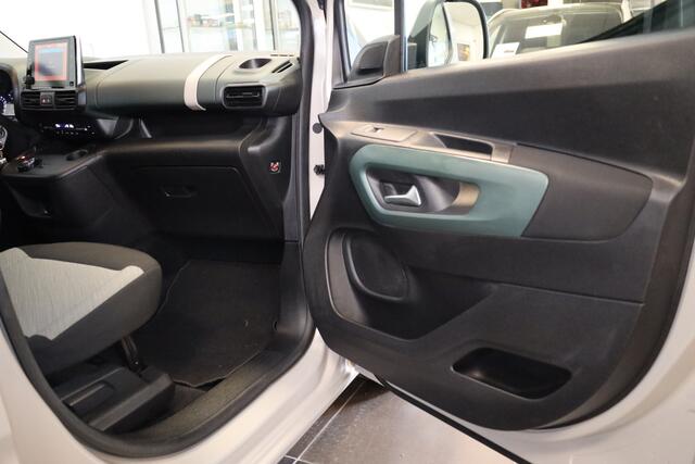 Citroen BERLINGO PT 130 Shine Automaat-8 17" | Navigatie | Camera etc