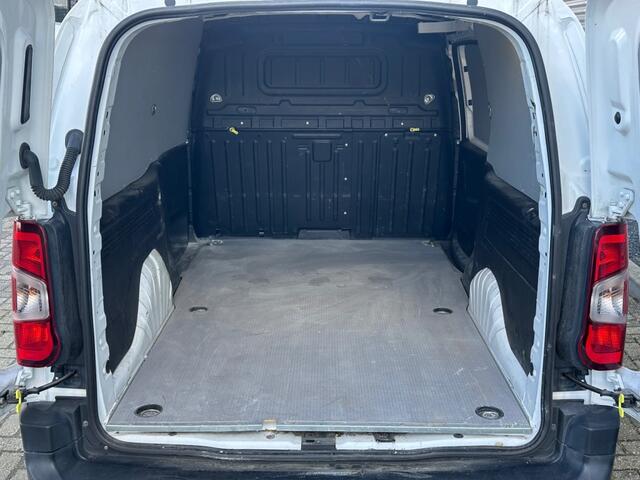 Citroen BERLINGO 1.2 PureTech Club XL AUTOMAAT !! GEEN MILIEUZONES !!