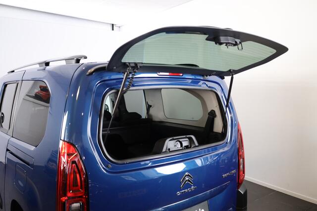Citroen BERLINGO XL PT 130 Shine Automaat-8 7 zits | Trekhaak | Camera | Sensoren v+a