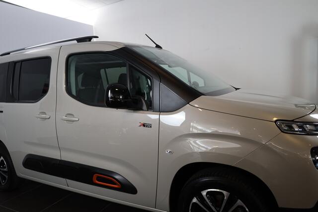 Citroen BERLINGO PT 110 Shine XTR | Trekhaak | Camera | Panorama dak | Head-up