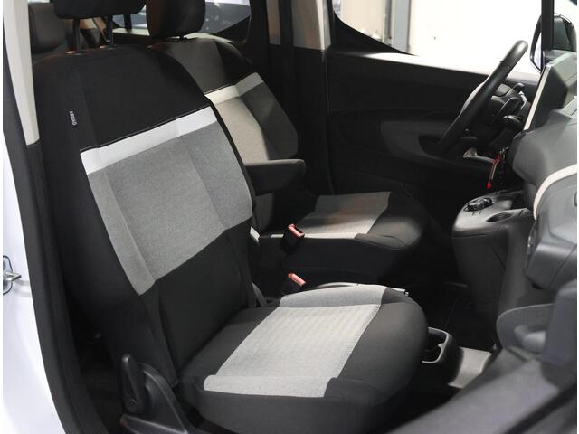 Citroen BERLINGO 1.2 130PK Feel | 1ste Eigenaar | AUTOMAAT | AppleCarPlay/AndroidAuto | 5 Persoons! | Camera | Cruise Control | Climate Control | Dakreals | Parkeersensoren | Isofix | Privacy Glass | Armsteunen |