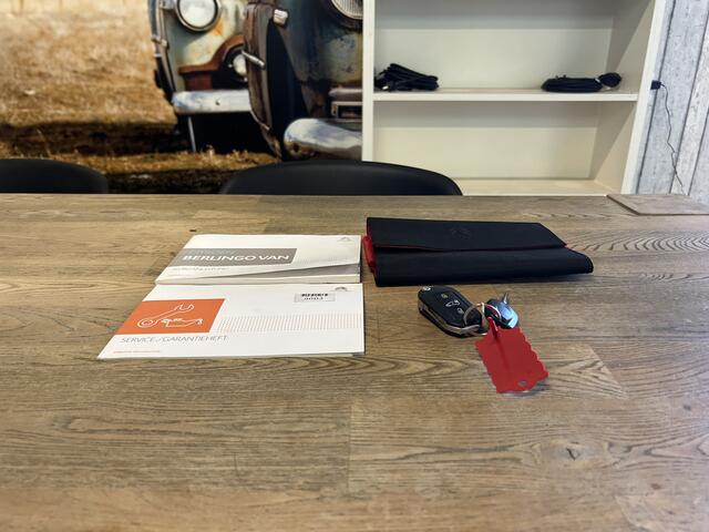 Citroen BERLINGO 1.5 BlueHDI AUTOMAAT 3 PERS CAMERA NAVI CRUISE AIRCO LMV