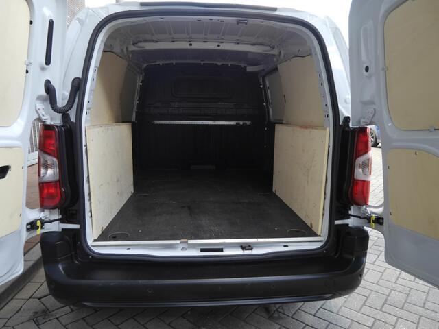 Citroen BERLINGO 1.5 BlueHDi 130 EAT8 S&S L2 | Automaat | Keyless entry en start | Climate control | Cruise control | Achteruitrijcamera | Regensensor | Laadruimte betimmering