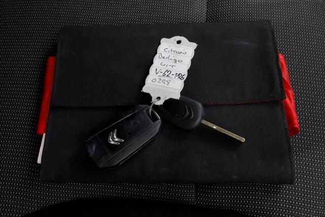 Citroen BERLINGO 1.2 PureTech 110pk Benzine Airco/Navi/Camera/3Pers. 02-2021