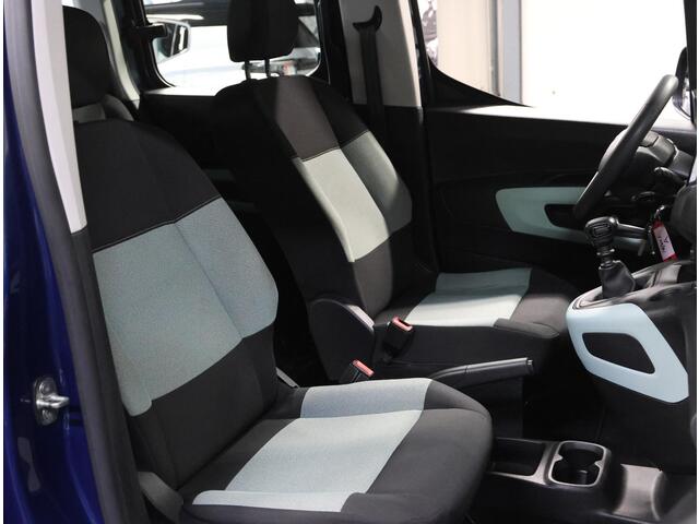 Citroen BERLINGO 1.2 110PK Feel | 2de Eigenaar | AppleCarPlay/AndroidAuto | Navigatie | 5 Persoons! | Cruise Control | Airco | Parkeersensoren | Isofix | Trekhaak |