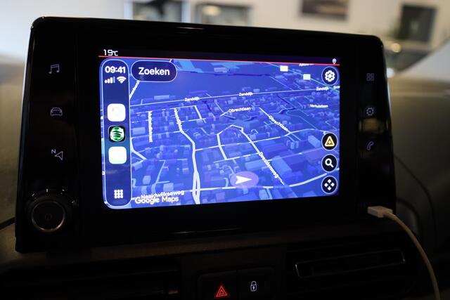 Citroen BERLINGO PT 130 Shine XTR Automaat-8 Camera | Sensoren | Carplay | Head-up display 2-schuifdeuren