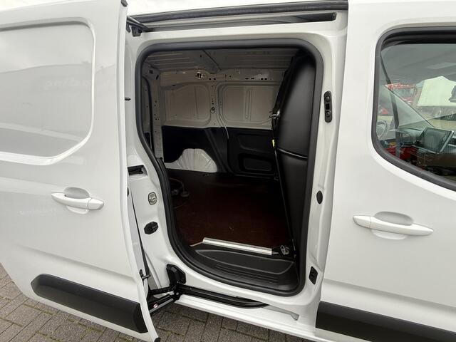 Citroen BERLINGO ë-Berlingo Club 50 kWh 3 Zitplaatsen Climate Control 16" velgen 2x Camera Carplay – foto 6