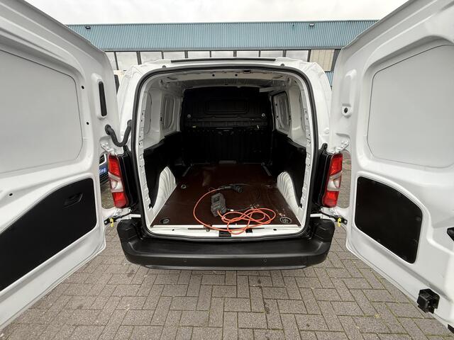 Citroen BERLINGO ë-Berlingo Club 50 kWh 3 Zitplaatsen Climate Control 16" velgen 2x Camera Carplay – foto 10
