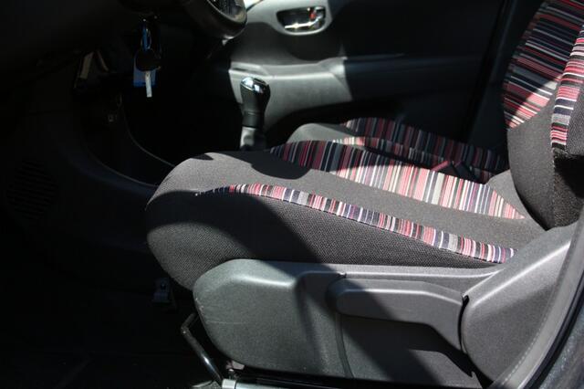 Citroen C1 1.0 VTi Shine, Camera, Carplay, Lichtm,