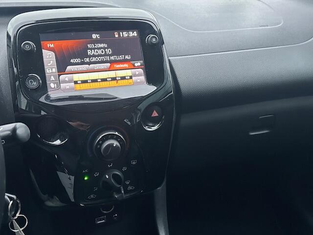 Citroen C1 1.0 VTi Shine / Carplay / Navigatie