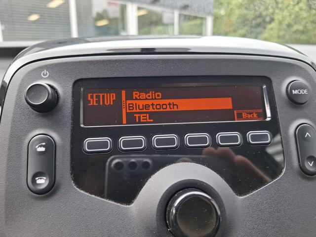 Citroen C1 1.0 VTi 72 pk Feel 5-drs Airco/LED/Bluetooth